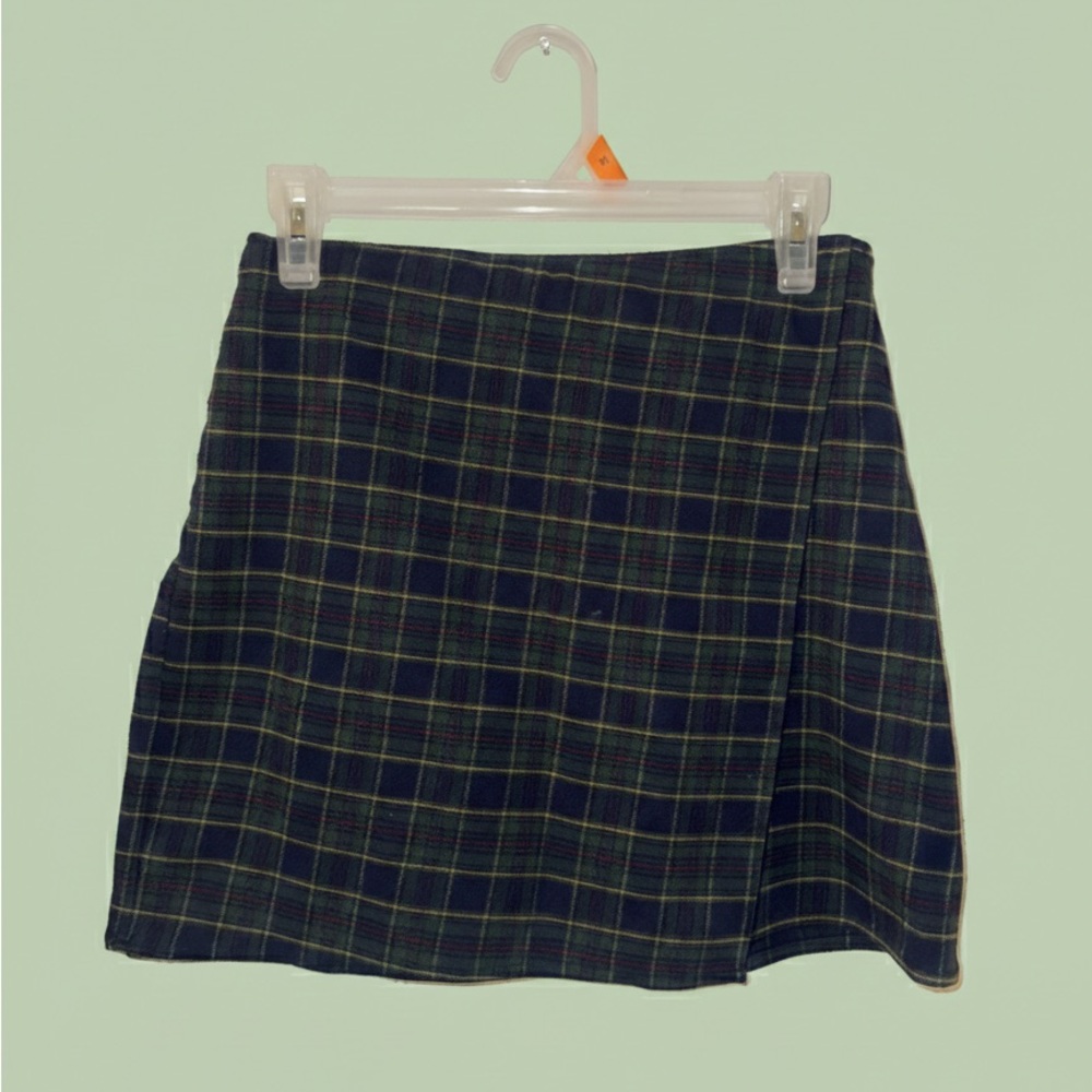 Hollister Plaid Mini Skirt - Black and Green